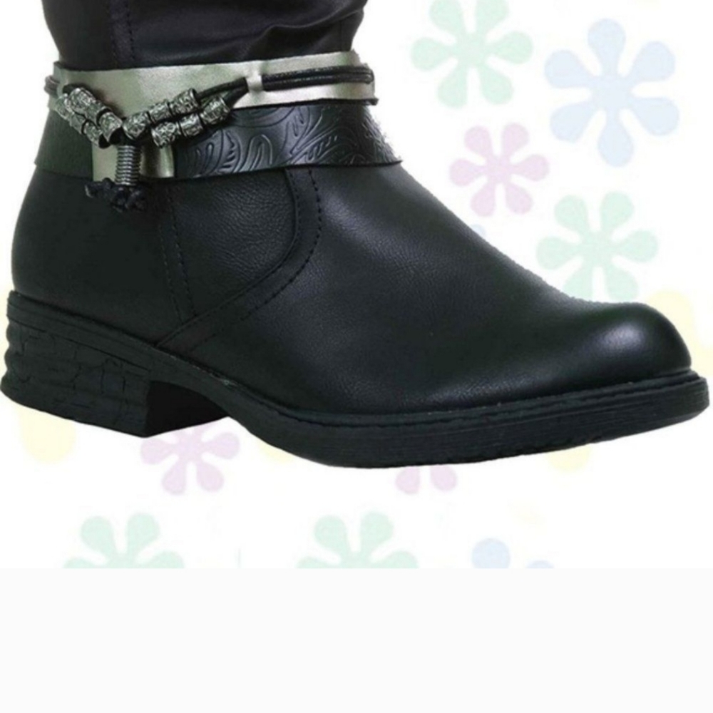 Western round toe bootie